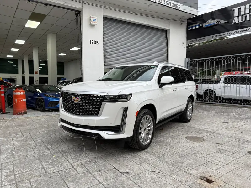 Foto Cadillac Escalade Premium Luxury usado (2023) color Blanco precio $1,647,000