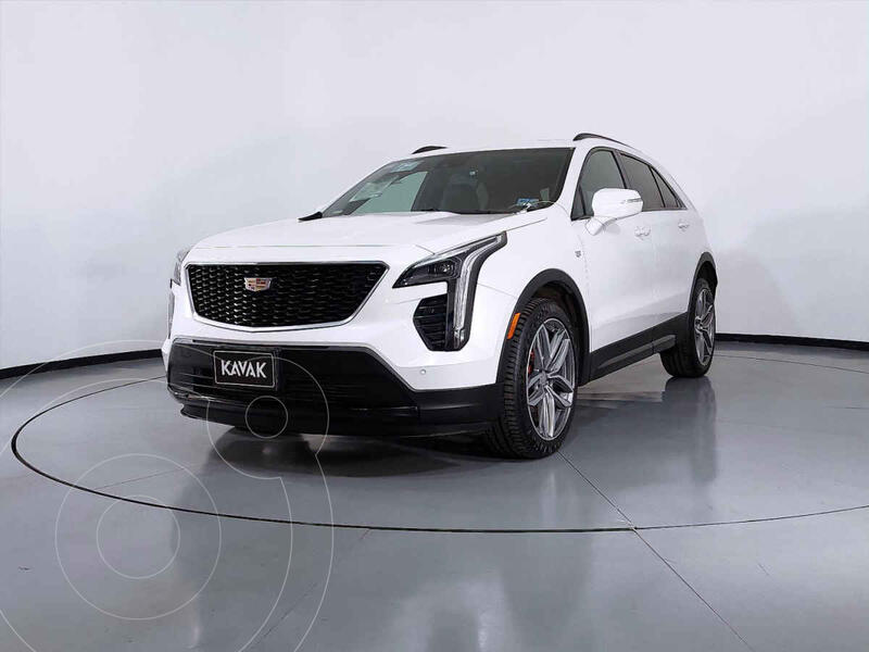 Foto Cadillac XT4 Sport usado (2021) color Blanco precio $938,999