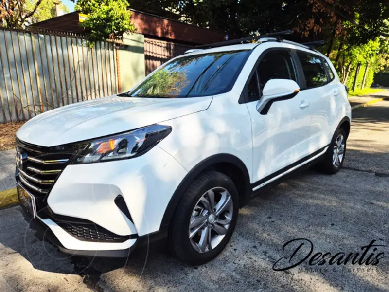 Foto Changan CS15 Elite usado (2023) color Blanco precio $8.680.000