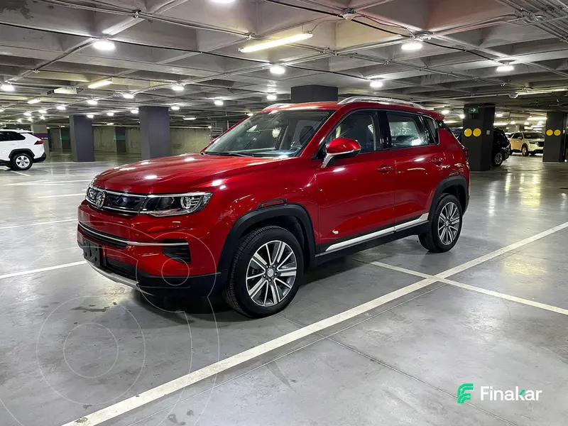 Foto Changan CS35 Plus 1.6L usado (2022) color Rojo precio $229,000