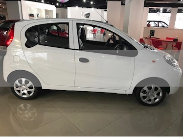 foto Chery QQ Confort usado (2018) color Blanco precio BoF43.200.000