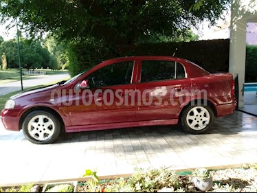 Chevrolet Astra CD 2.0 4P usado (2001) color Rojo precio $140.000