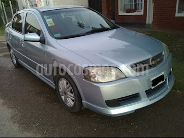 foto Chevrolet Astra GL 2.0 5P usado (2007) color Plata precio $190.000