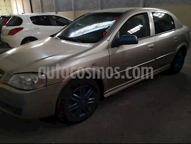 foto Chevrolet Astra GLS 2.0 4P usado (2007) color Champagne precio $175.000
