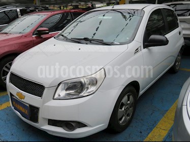 foto Chevrolet Aveo Emotion 4P 1.6L Ac Aut usado (2017) color Blanco precio $24.900.000