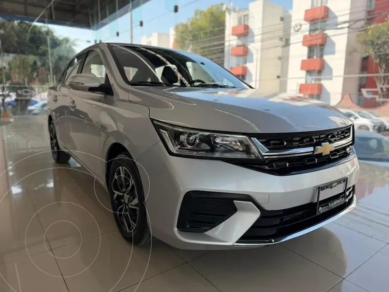 Foto Chevrolet Aveo HB LT Plus usado (2024) color plateado precio $269,000