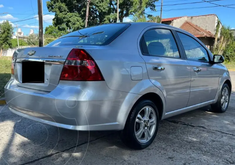 Foto Chevrolet Aveo LT usado (2012) color Plata precio $9.900.000