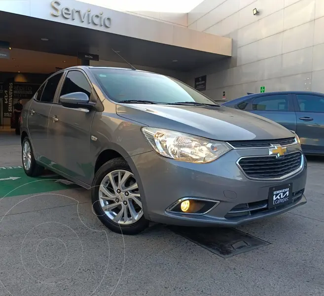 Foto Chevrolet Aveo LTZ Aut usado (2020) color Gris precio $224,000