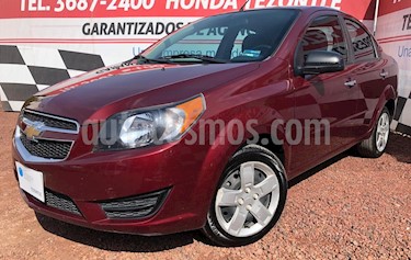 foto Chevrolet Aveo LT usado (2019) color Rojo precio $149,000