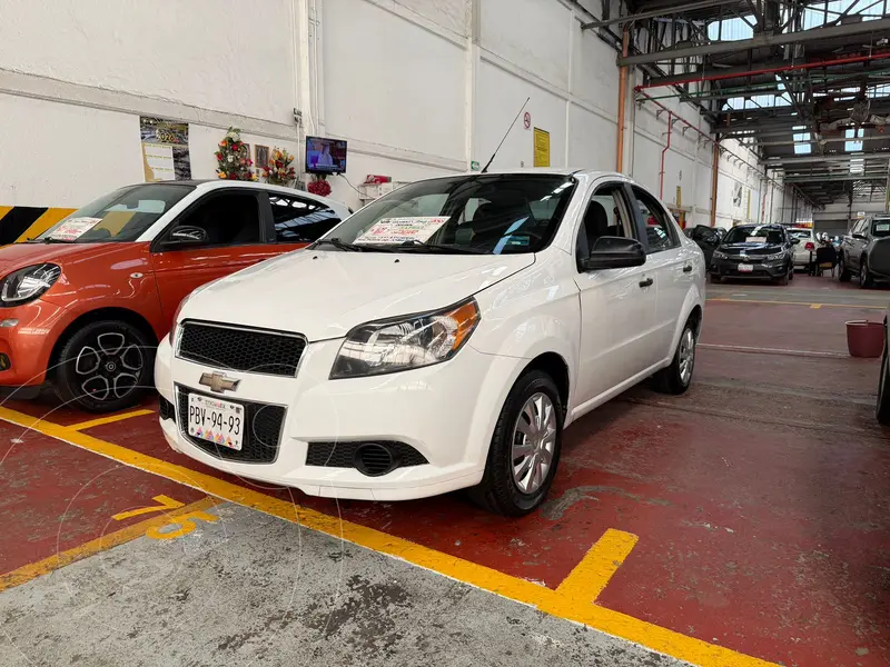Foto Chevrolet Aveo LS Aut usado (2013) color Blanco precio $109,900