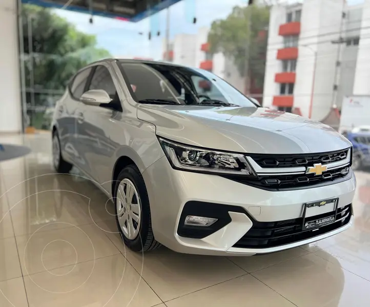 Foto Chevrolet Aveo LS usado (2025) color plateado precio $290,000