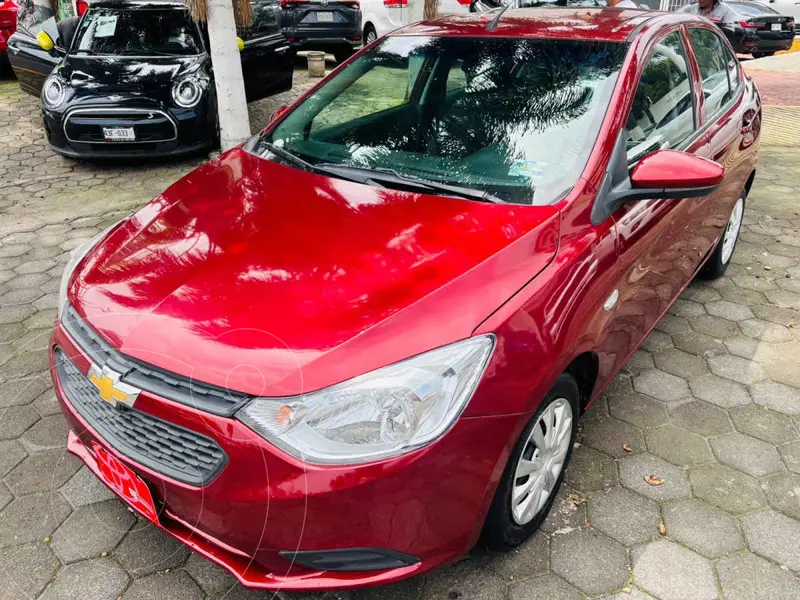 Foto Chevrolet Aveo LS usado (2023) color Rojo precio $199,000