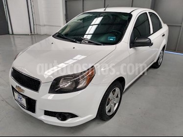 Chevrolet Aveo 4P LS L4/1.6 AUT usado (2013) color Blanco precio $100,000