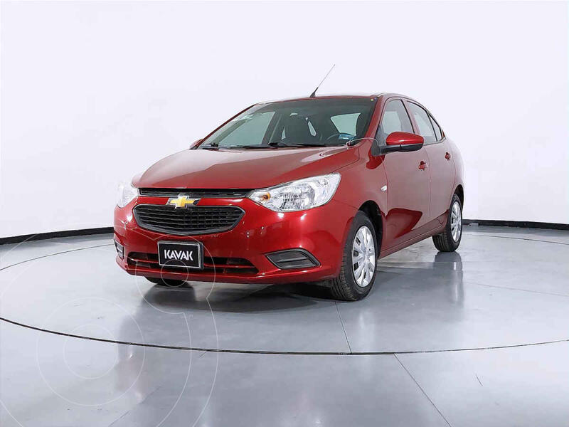 Foto Chevrolet Aveo LS usado (2018) color Rojo precio $176,999