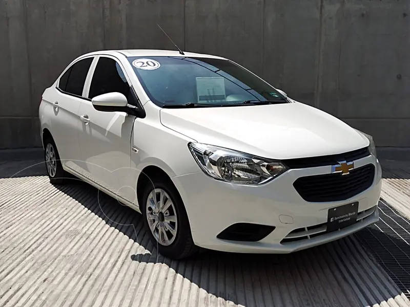 Foto Chevrolet Aveo LS Aut usado (2020) color Blanco precio $195,000