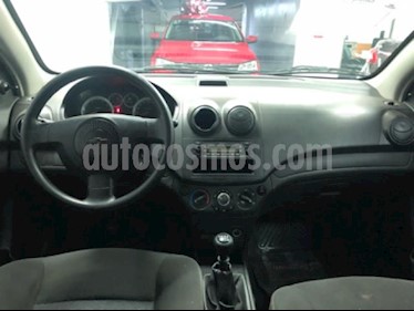 foto Chevrolet Aveo 4P LT L4/1.6 AUT usado (2016) color Blanco precio $150,000