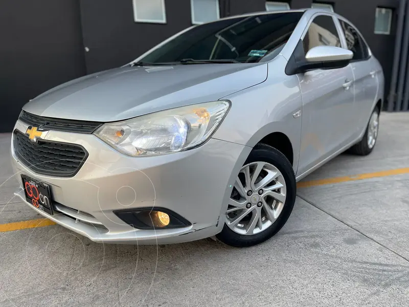 Foto Chevrolet Aveo LT usado (2020) color plateado precio $225,000