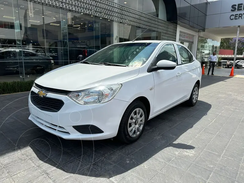 Foto Chevrolet Aveo LS usado (2020) color Blanco precio $204,000