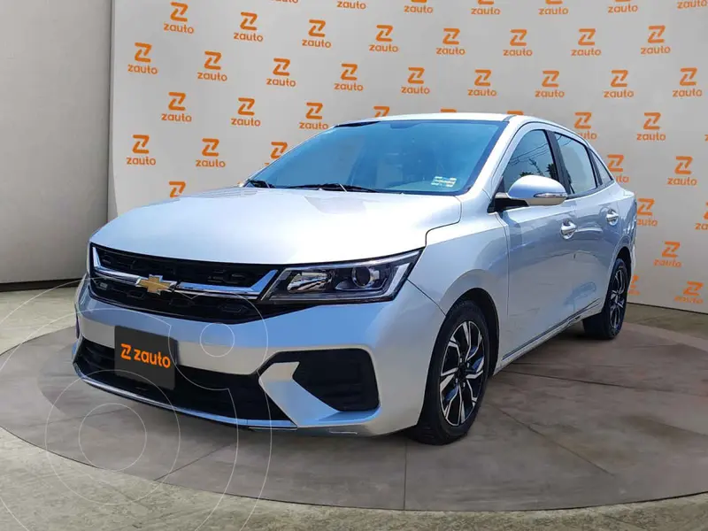 Foto Chevrolet Aveo LS usado (2024) color Plata financiado en mensualidades(enganche $72,458 mensualidades desde $5,543)