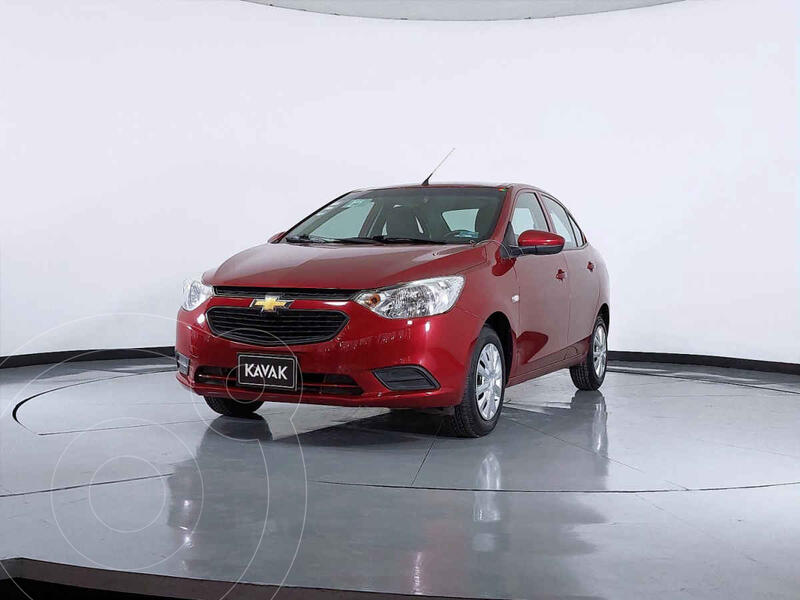 Foto Chevrolet Aveo LS usado (2018) color Rojo precio $179,999
