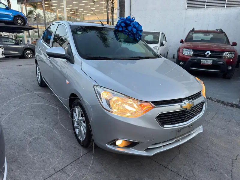 Foto Chevrolet Aveo LTZ usado (2018) color Plata precio $189,990