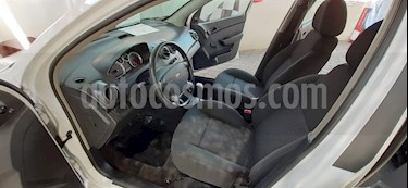 foto Chevrolet Aveo LS usado (2018) color Blanco precio $137,000