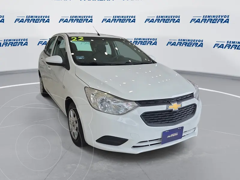 Foto Chevrolet Aveo LT usado (2022) color Blanco financiado en mensualidades(enganche $52,735 mensualidades desde $4,374)