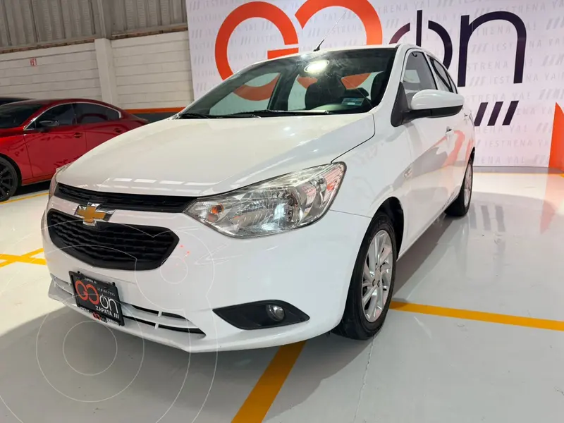 Foto Chevrolet Aveo LT usado (2023) color Blanco financiado en mensualidades(enganche $62,402 mensualidades desde $4,772)