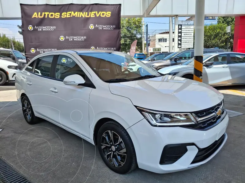 Foto Chevrolet Aveo LT Plus usado (2024) color Blanco financiado en mensualidades(enganche $52,000 mensualidades desde $7,315)