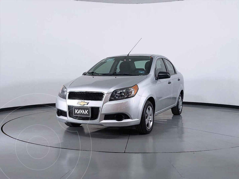 Foto Chevrolet Aveo LS Aut usado (2014) color Plata precio $136,999