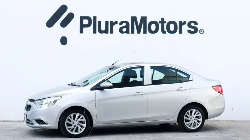 Foto Chevrolet Aveo LT usado (2019) color plateado precio $169,000