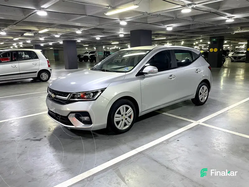 Foto Chevrolet Aveo LS usado (2024) color plateado precio $229,000