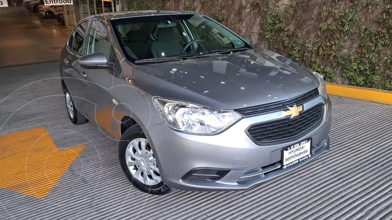 Foto Chevrolet Aveo LS usado (2023) color Gris precio $225,000
