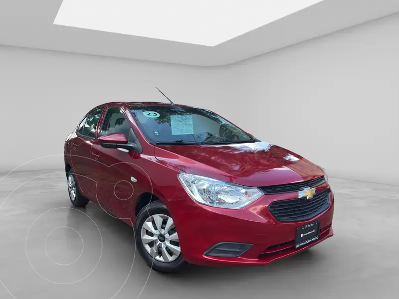 Foto Chevrolet Aveo LS usado (2023) color Rojo precio $228,600