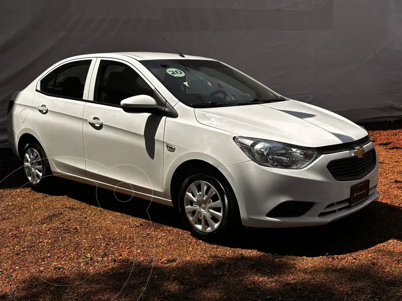 Foto Chevrolet Aveo LS usado (2020) color Blanco precio $185,000