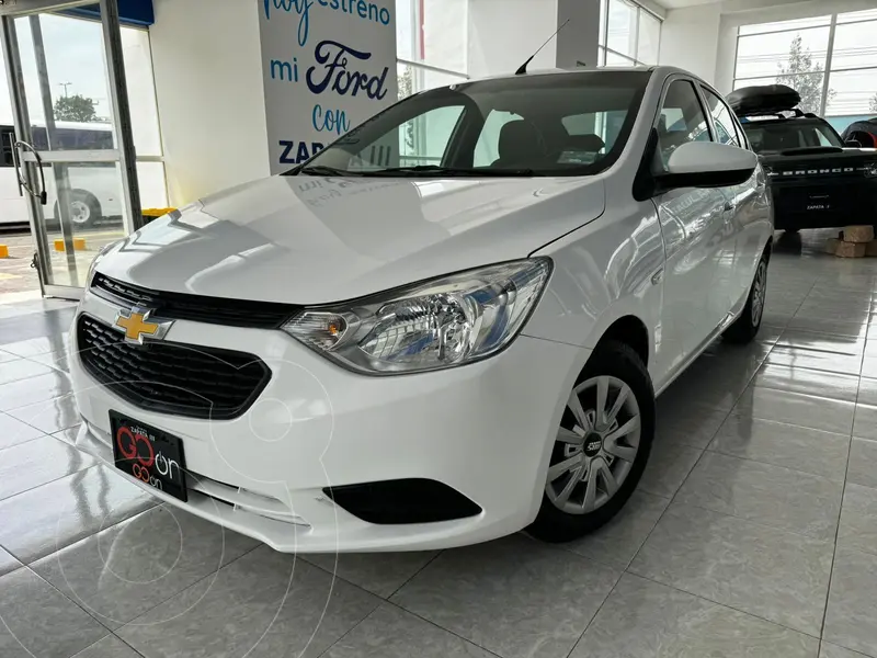 Foto Chevrolet Aveo LS usado (2020) color Blanco precio $215,000