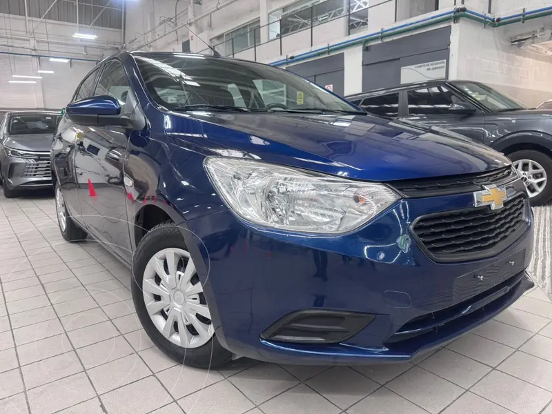 Foto Chevrolet Aveo LS Aut usado (2023) color Azul financiado en mensualidades(enganche $87,738 mensualidades desde $3,769)