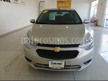 foto Chevrolet Aveo LT Aut usado (2018) color Naranja precio $180,000
