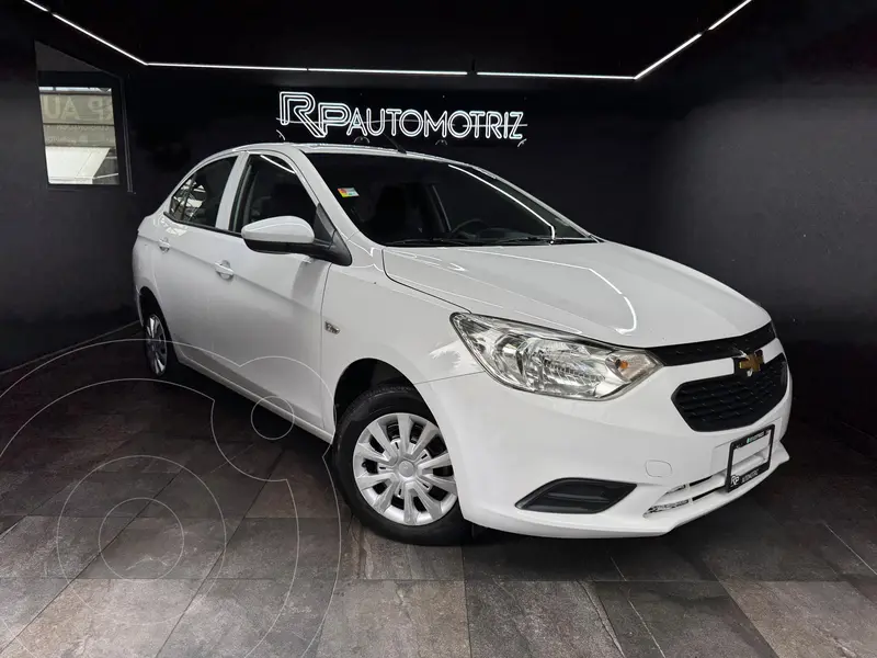 Foto Chevrolet Aveo LT usado (2020) color Blanco precio $195,000