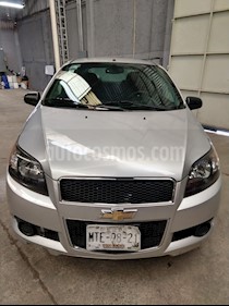 Chevrolet Aveo LS usado (2015) color Plata Brillante precio $94,000