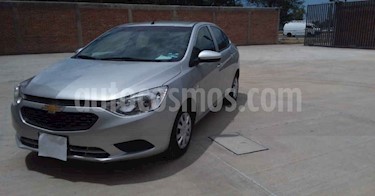 Chevrolet Aveo Paq B usado (2020) color Plata precio $179,900