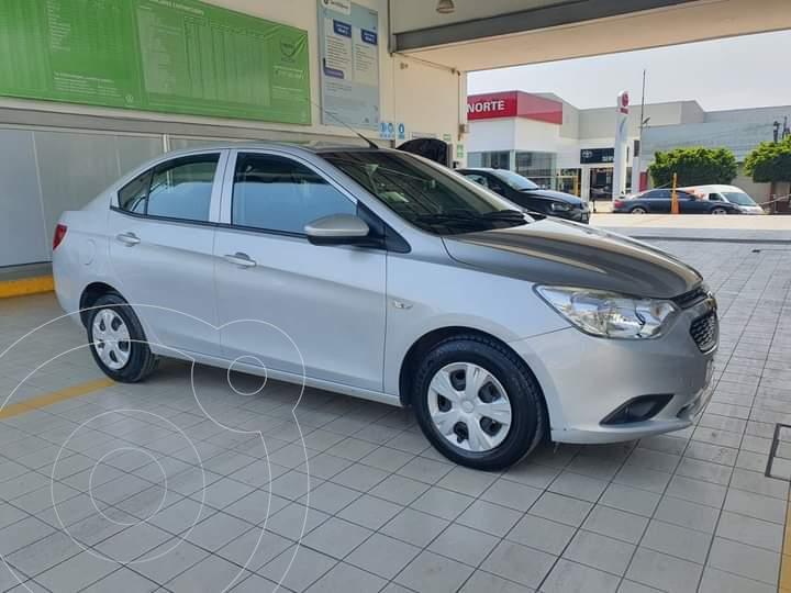 Foto Chevrolet Aveo LS Aut usado (2019) color Plata Brillante precio $194,900