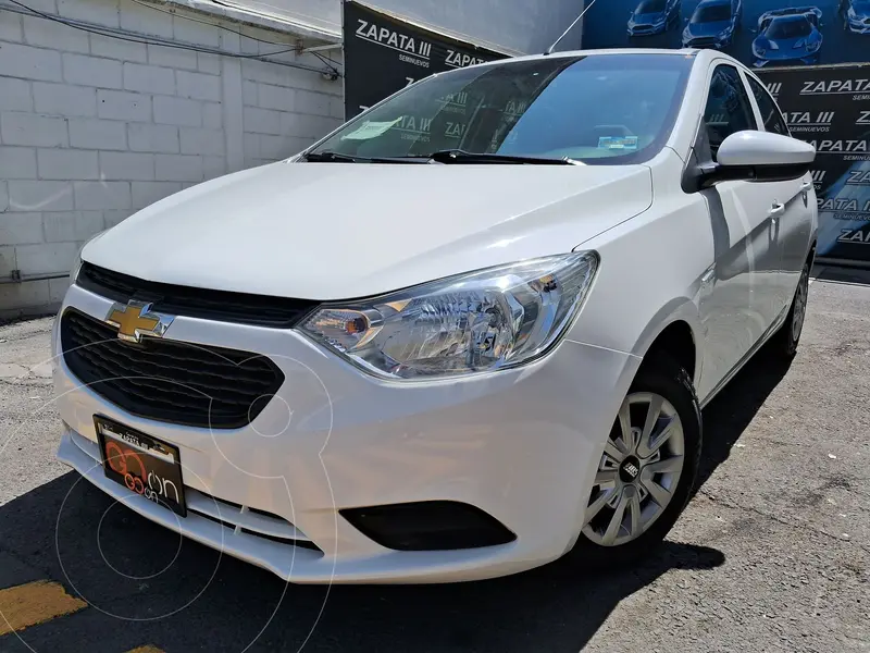 Foto Chevrolet Aveo LS usado (2020) color Blanco precio $215,000