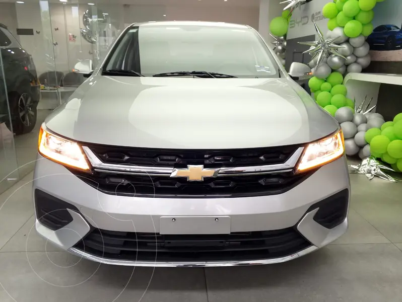 Foto Chevrolet Aveo LT Plus usado (2024) color Plata financiado en mensualidades(enganche $33,000 mensualidades desde $7,000)