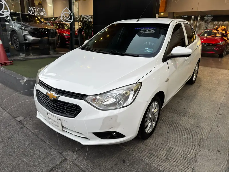 Foto Chevrolet Aveo LT Aut usado (2018) color Blanco precio $144,000