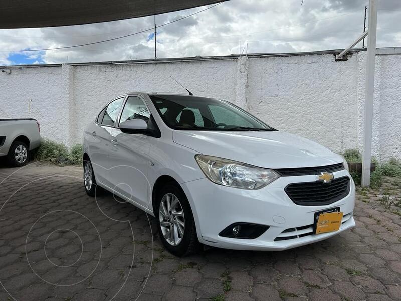 Foto Chevrolet Aveo LS usado (2018) color Blanco precio $199,000