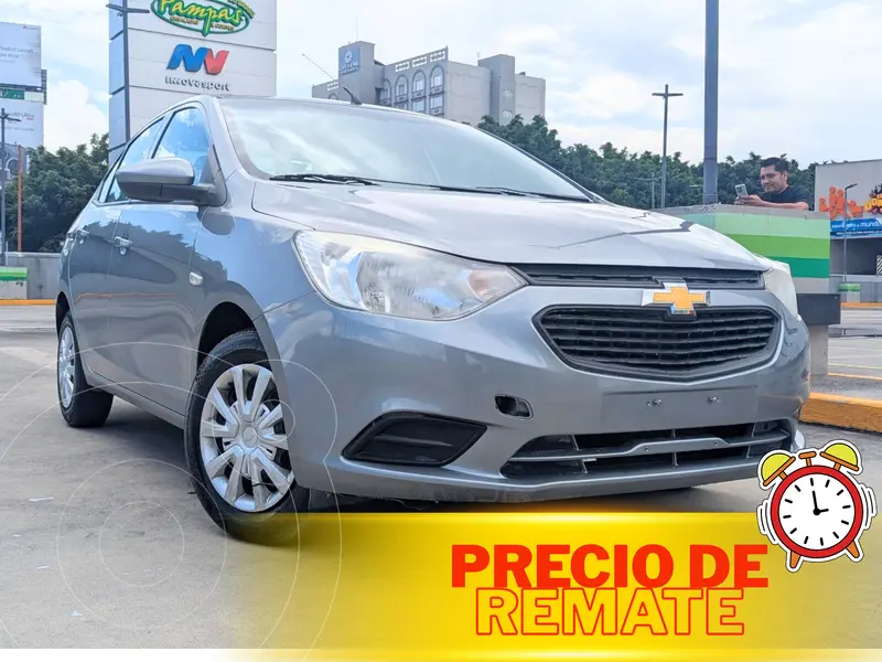 Foto Chevrolet Aveo LS usado (2023) color Gris financiado en mensualidades(enganche $81,510 mensualidades desde $3,502)