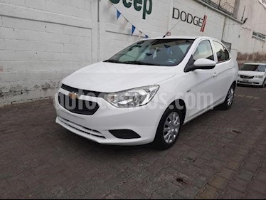 foto Chevrolet Aveo 4P LS TM5 A/AC. R-14 usado (2018) color Blanco precio $145,000