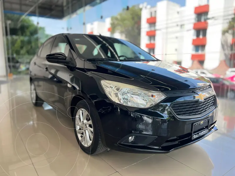 Foto Chevrolet Aveo LT usado (2022) color Negro precio $218,000