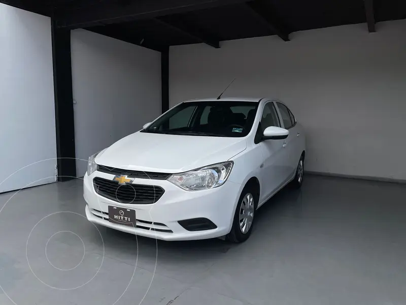 Foto Chevrolet Aveo LS Aut usado (2022) color Blanco precio $221,000